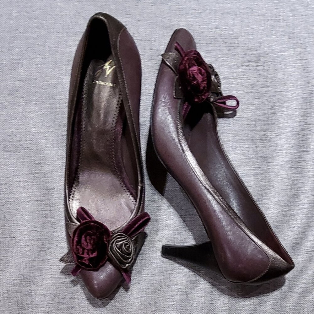 J. Vincent Purple and Pewter Leather Heels Shoes Size 6M Heels 3"
